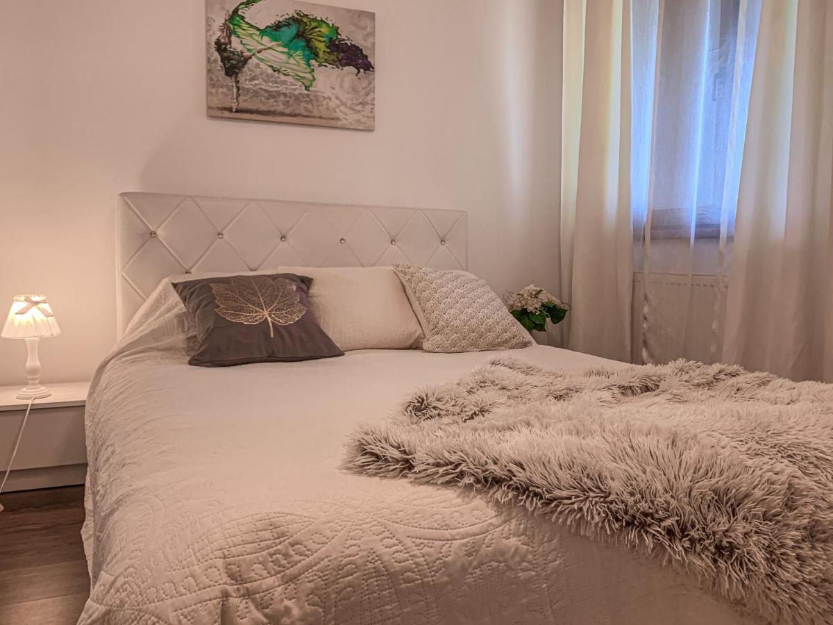Apartment 2 Rooms Luxury Bucharest Luaran gambar